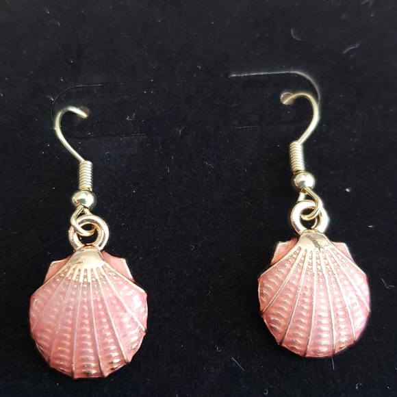 Beachy earrings. See pictures for other styles and colors. - Picture 5 of 7